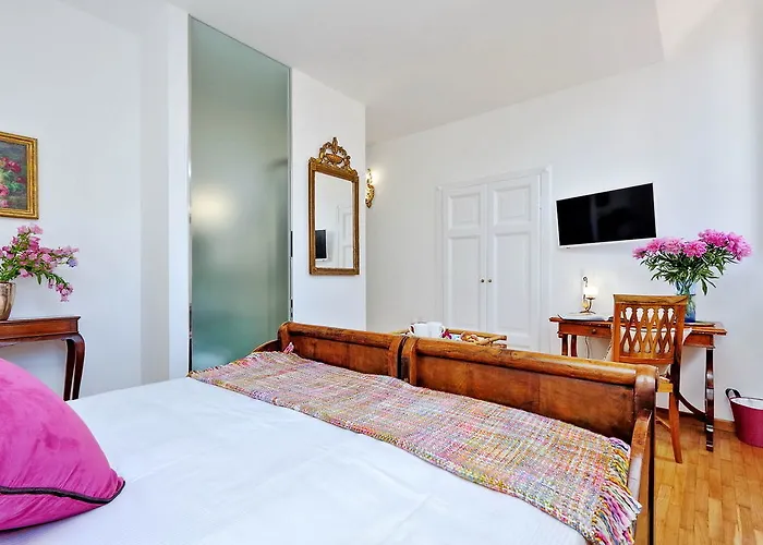 Al Corso 4 3* Рим